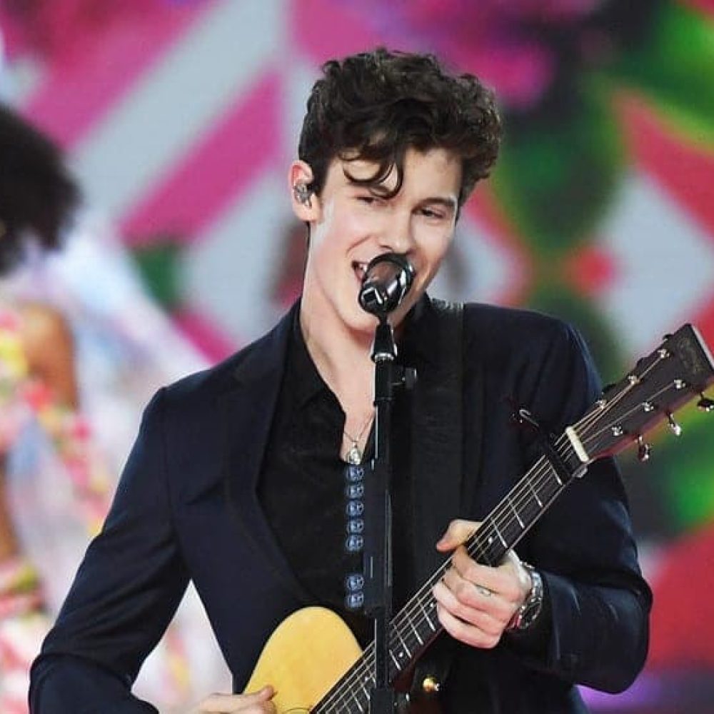 07-shawn-mendes-2018-victoria-secret-fashion-show-billboard-1240