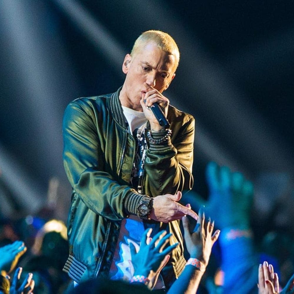 Eminem-stage-2014-billboard-1548