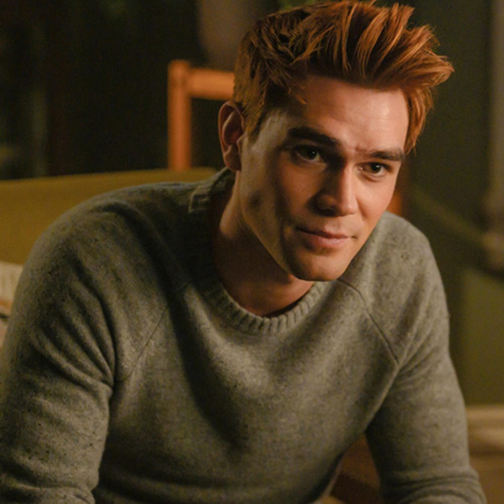 Riverdale -- "Chapter Fifty-Three: Jawbreaker" -- Image Number: RVD318a_0216.jpg -- Pictured: KJ Apa as Archie -- Photo: Diyah Pera/The CW -- ÃÂ© 2019 The CW Network, LLC. All rights reserved.