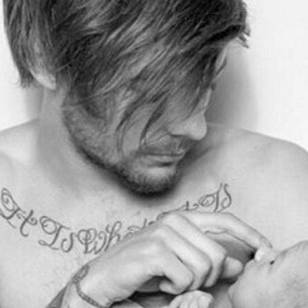 Louis-Tomlinson-and-son-Freddie