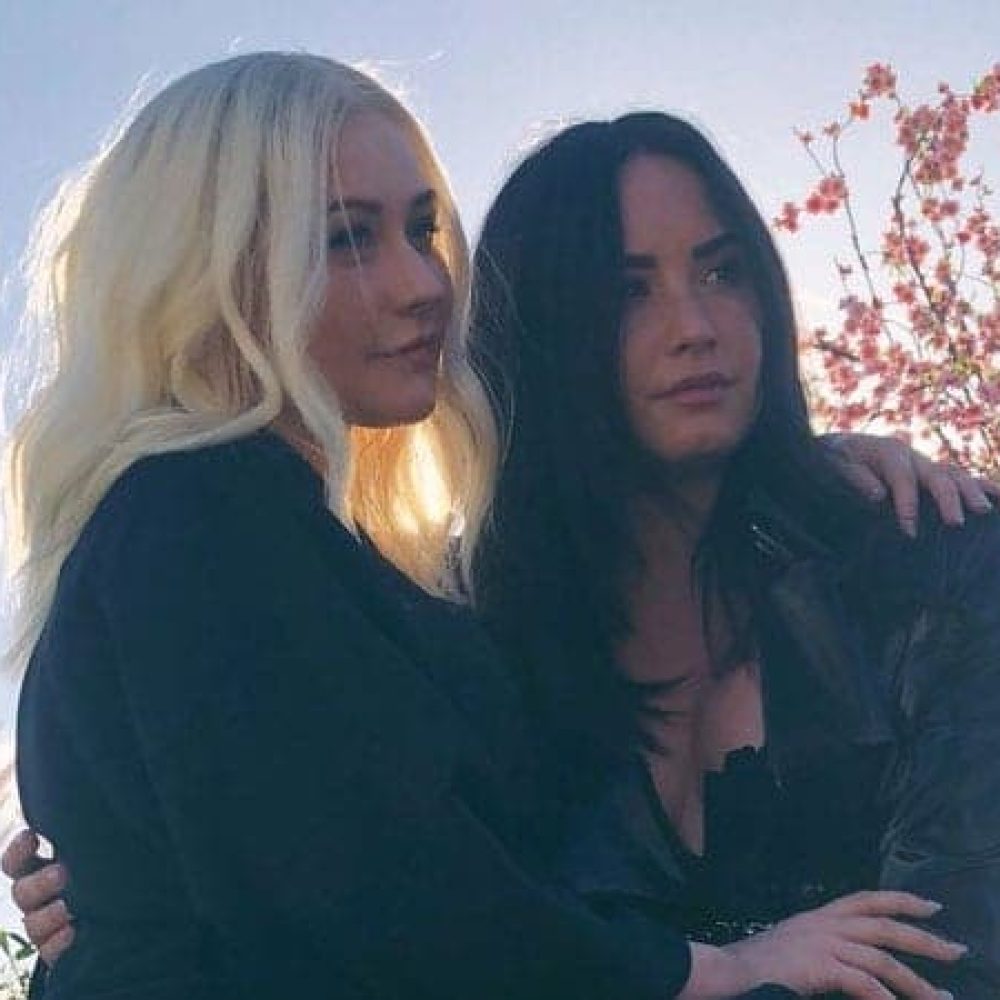 demi-xtina-fall-in-line-video