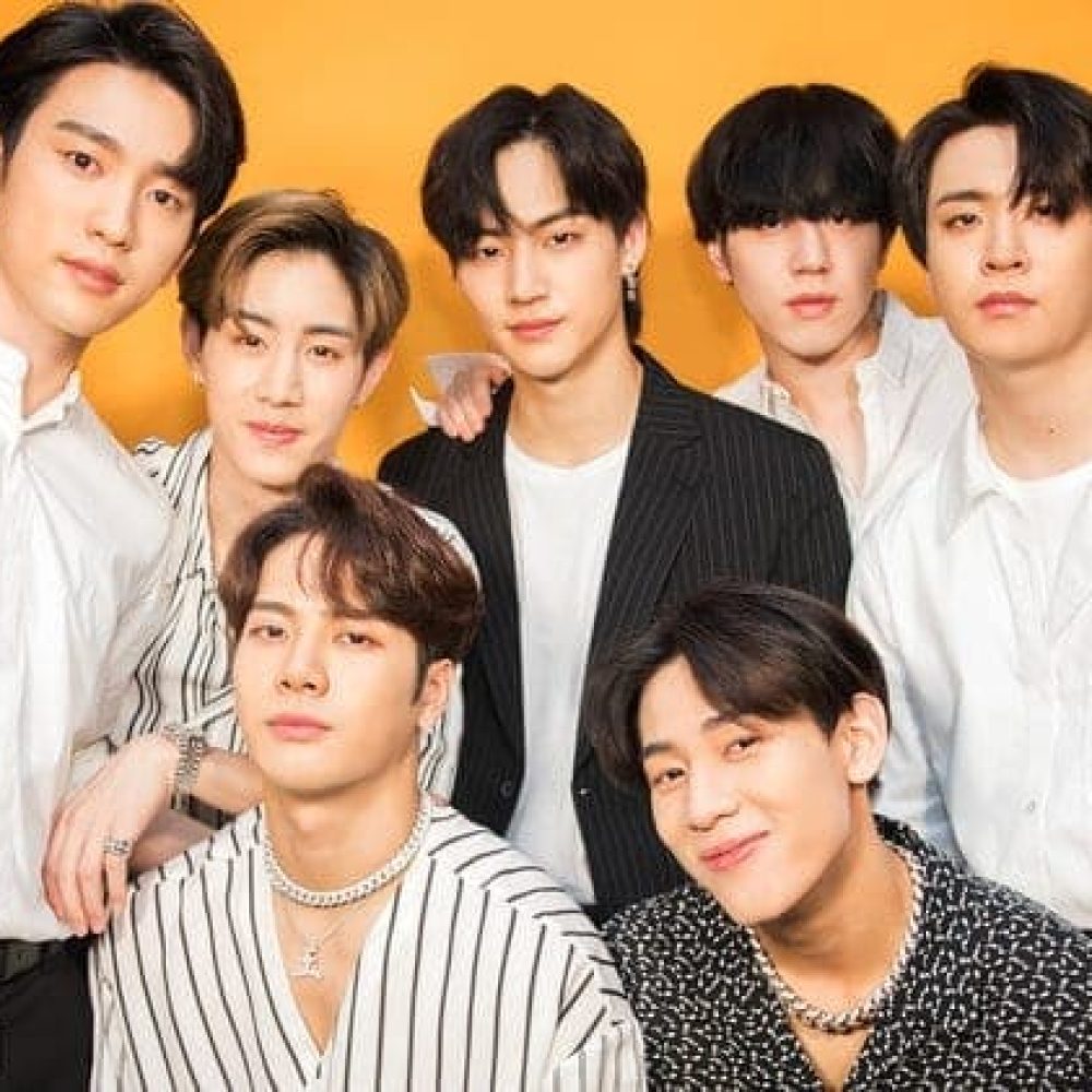 got7-2018-office-visit-billboard-1548