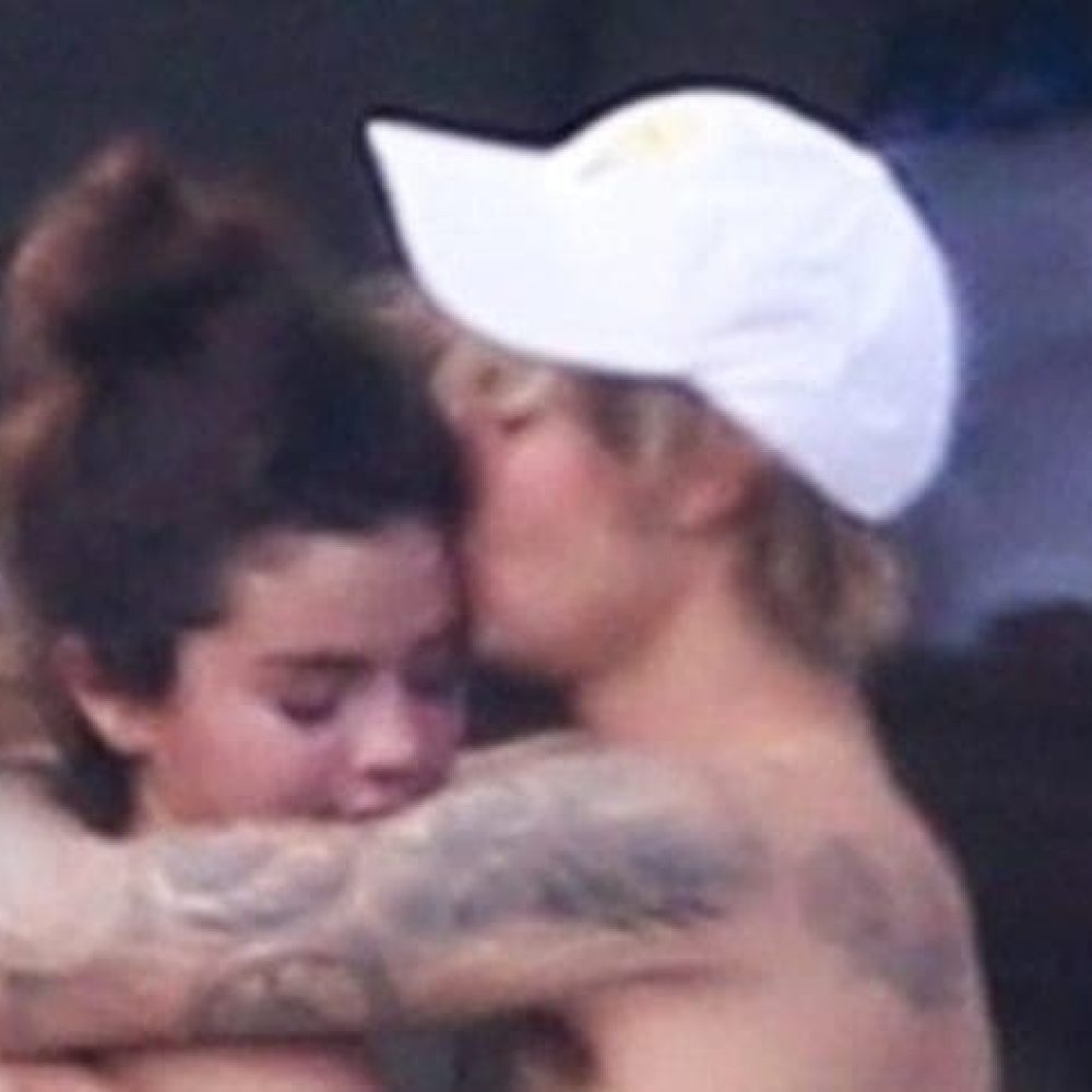 justin-bieber-and-selena-gomez-in-jamaica