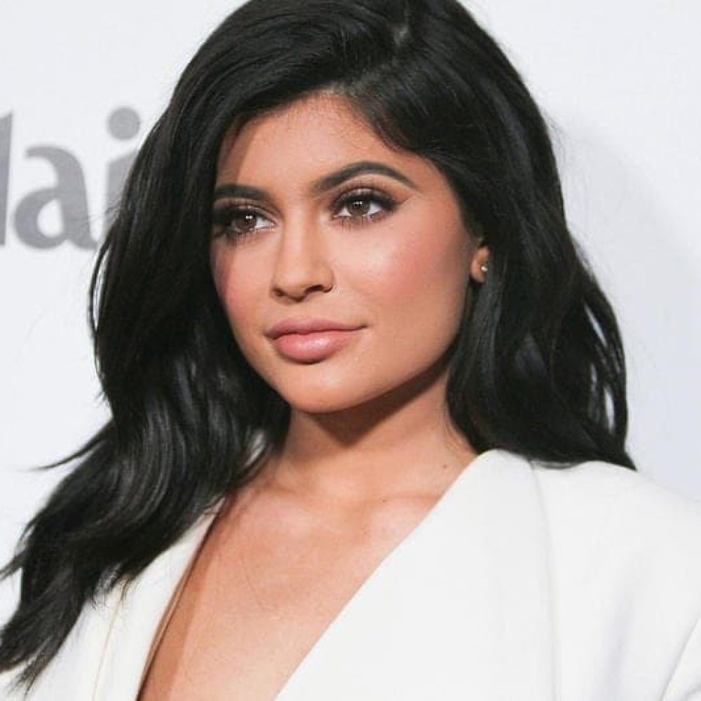 WEST HOLLYWOOD, CALIFORNIA - APRIL 11:  TV personality Kylie Jenner arrives at the Marie Claire Fresh Faces Party at the Sunset Tower Hotel on April 11, 2016 in West Hollywood, California.  (Photo by David Livingston/Getty Images)