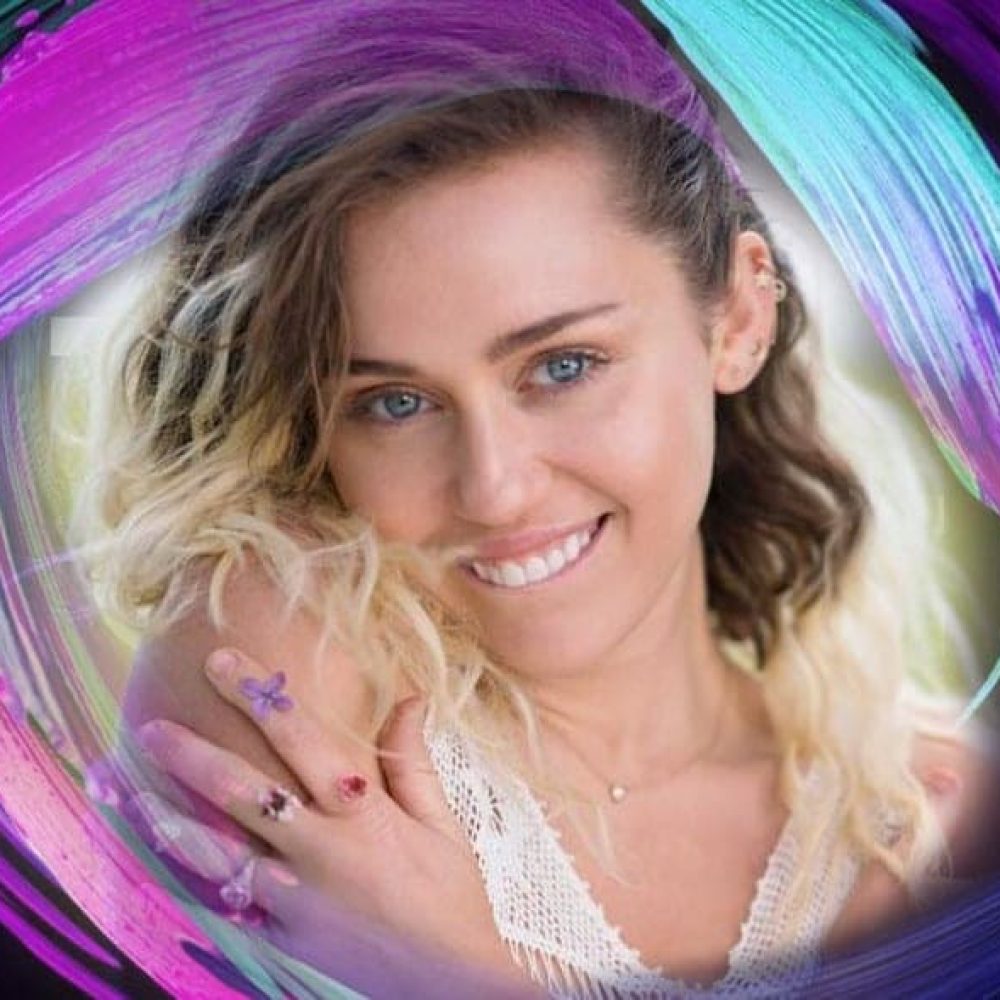 miley-malibu-11may17