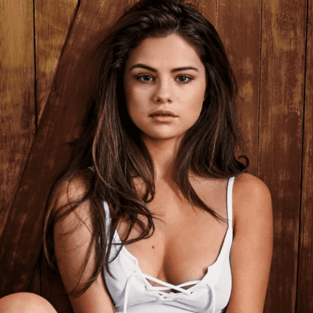 selena-gomez-photoshoot-for-gq-magazine-may-2016-1